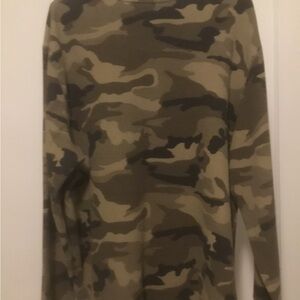 Faded Glory Green Camouflage Long Sleeve Shirt